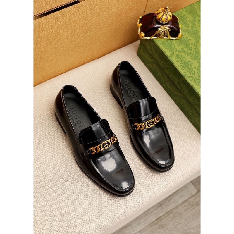G*u*i leather shoes